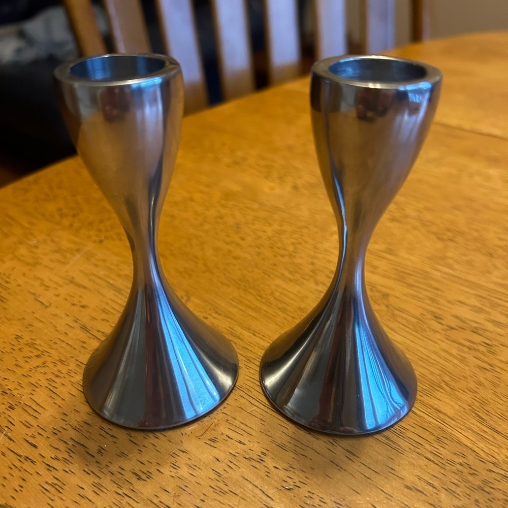 Candle holder